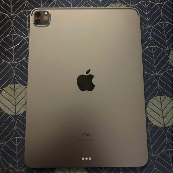 Apple 11 inch iPad Pro 3rd gen - CASH ONLY