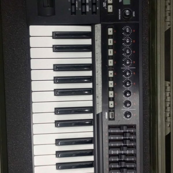 Roland A-800 PRO MIDI Controller