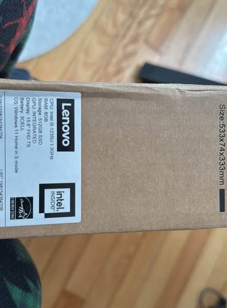 Lenovo Laptop 15.6” Intel Core i5 8GB 512SSD