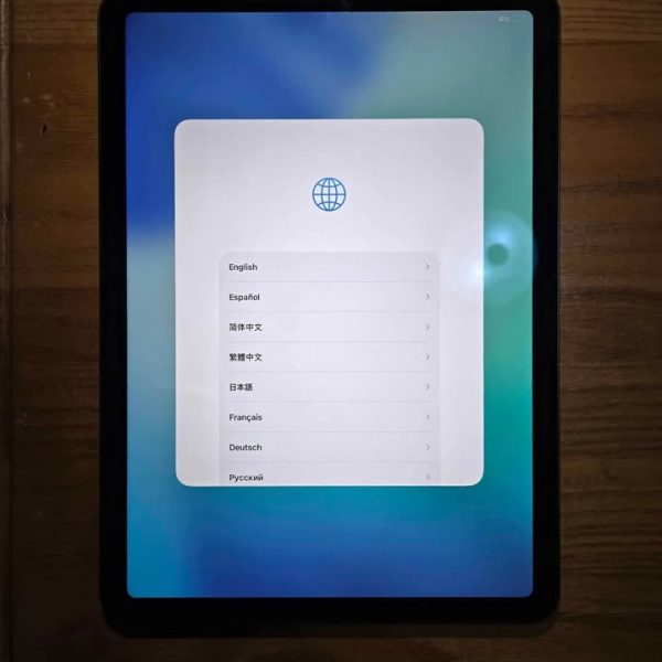 Apple iPad Air 5th Generation 64gb WiFi Space Gray 10.9 Inch