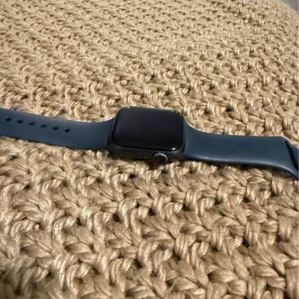 Black Apple Watch Series 6 40mm