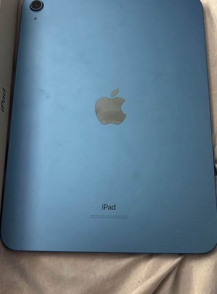 iPad 10th Generation 64GB WiFi blue