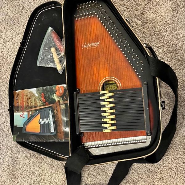 Oscar Schmidt Autoharp – 21 Chord with Case & Accessories