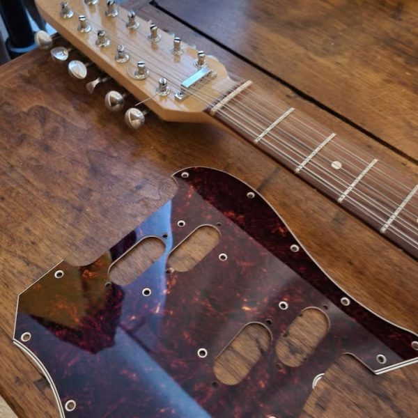 2019 Fender XII Alternate Reality Cream Guitar