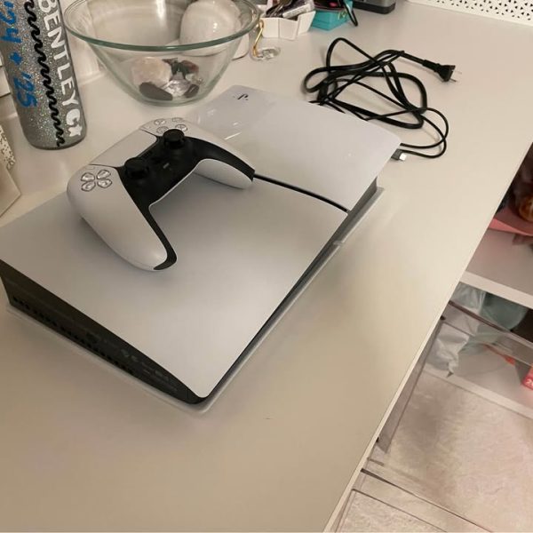 PlayStation 5 Digital Edition – Excellent Condition