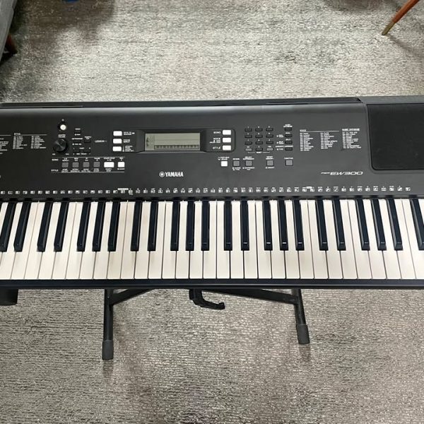 Yamaha Keyboard