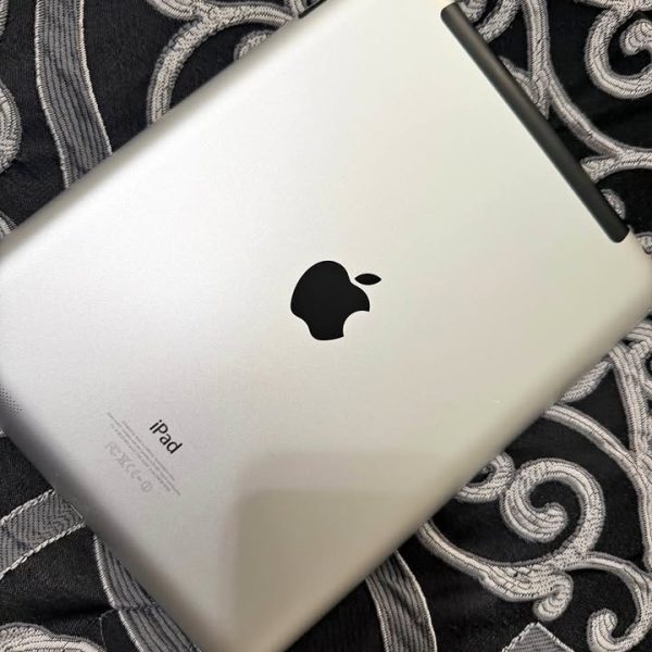 iPad 4 32 GB Black Grey WiFi + 4G Verizon