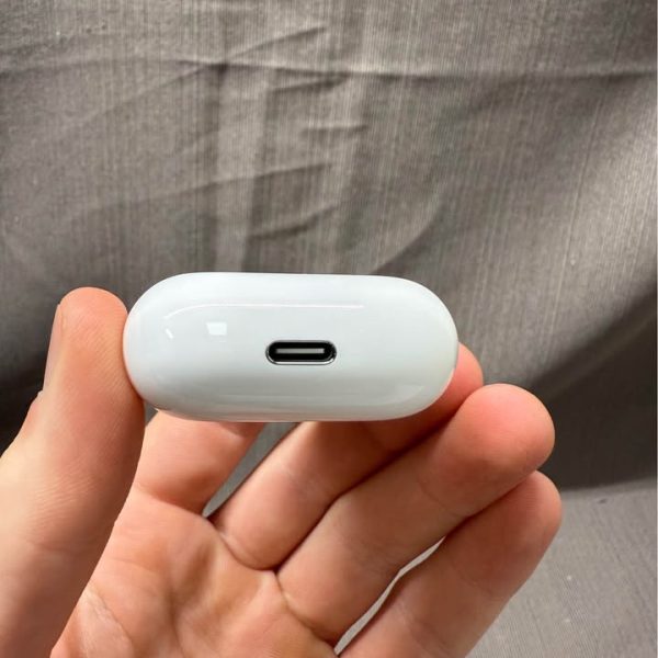 APPLE AIRPODS FOR SALE!