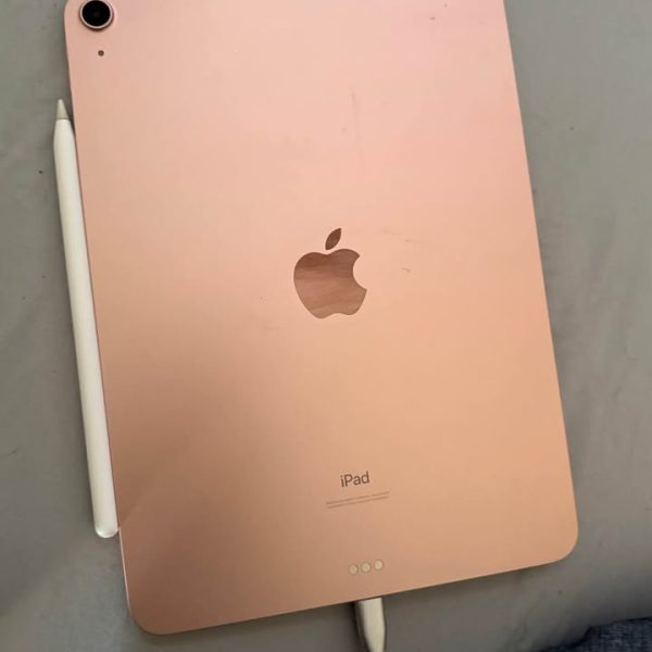 iPad Air 64GB Rose Gold and Apple Pencil 2nd generation