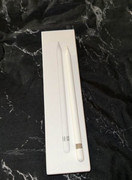 iPad 8th Generation & Apple Pencil Gen 1