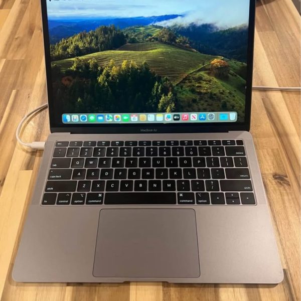 Macbook air computer