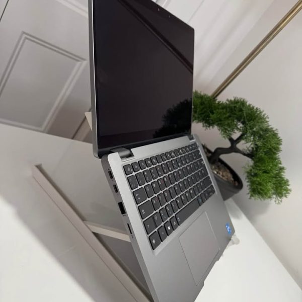 Dell Latitude 5320; i5 11Th; 16Go Ram; 256Go SSD.