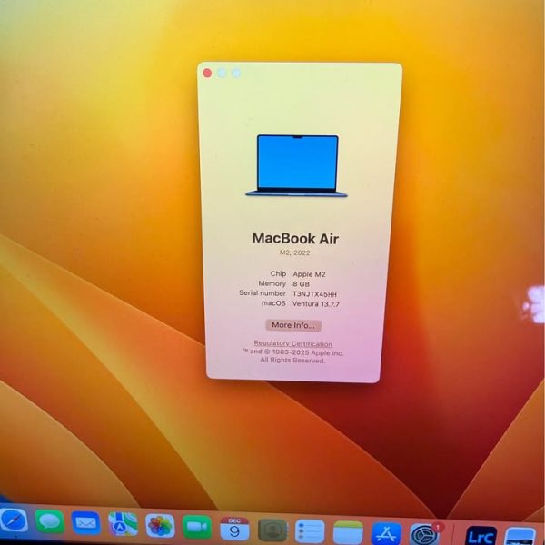 2022 Apple MacBook Air m2