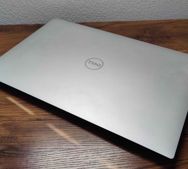 2018 Dell XPS 15 Laptop