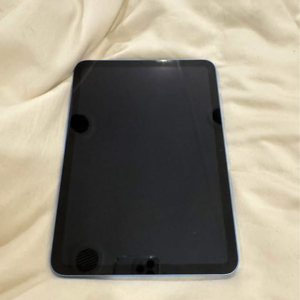 Apple I-Pad 10th Generation