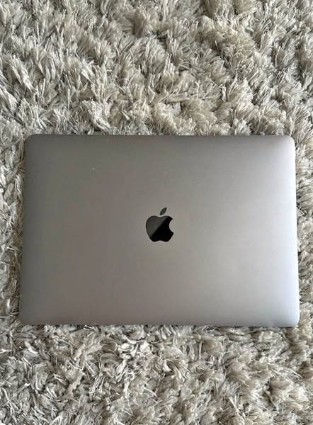 MacBook Pro M1 2020 13in 8GB RAM 256GB SSD