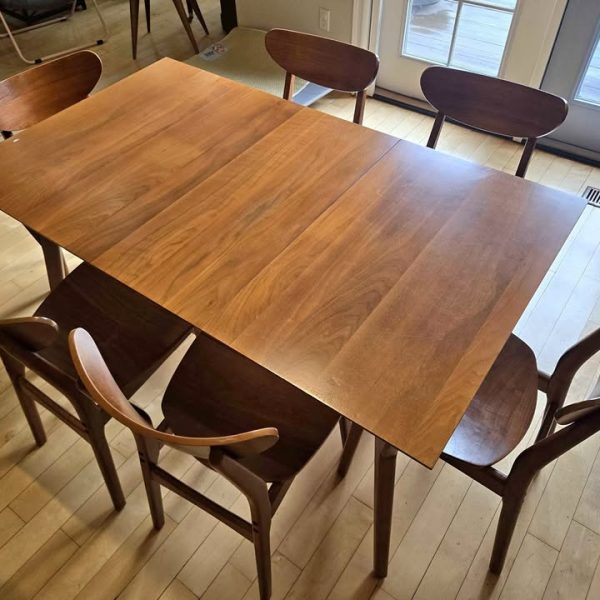 dining table and chairs (6)