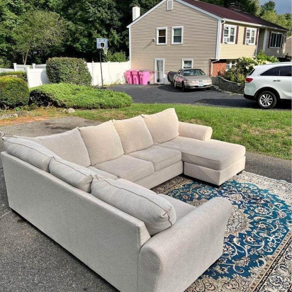 SECTIONAL SOFA COUCH