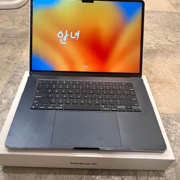 Apple MacBook Air with Apple M2 chip 15” inch laptop