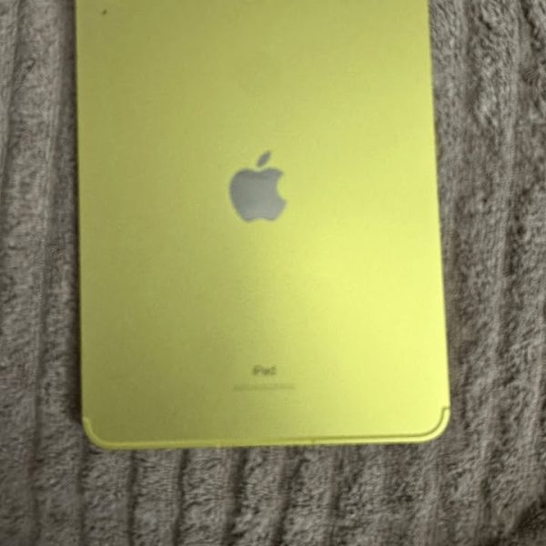 Gen 10 Ipad 64GB Wifi + Cellular