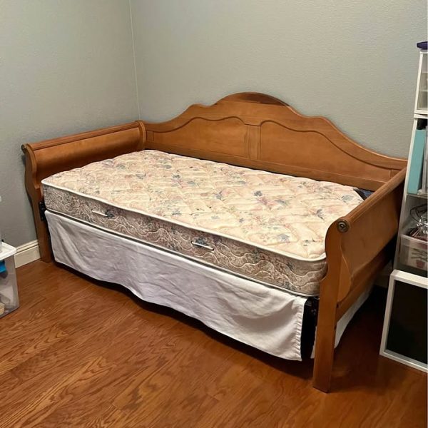 Twin Daybed with Trundle