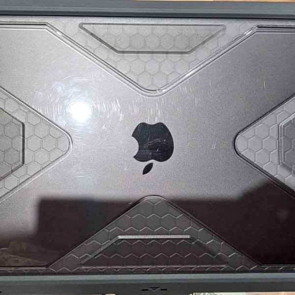 Macbook Pro 13" with Touchbar 3.5 GHz Dual-Core Intel Core i7