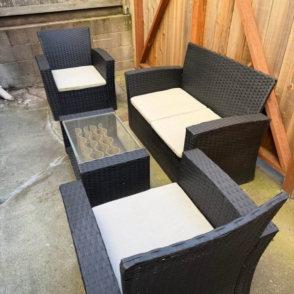 Patio Set (4 pcs).