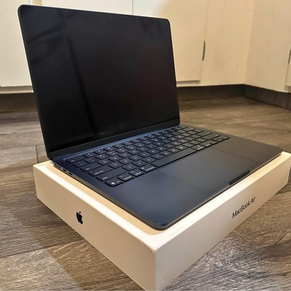 Apple MacBook Air M4