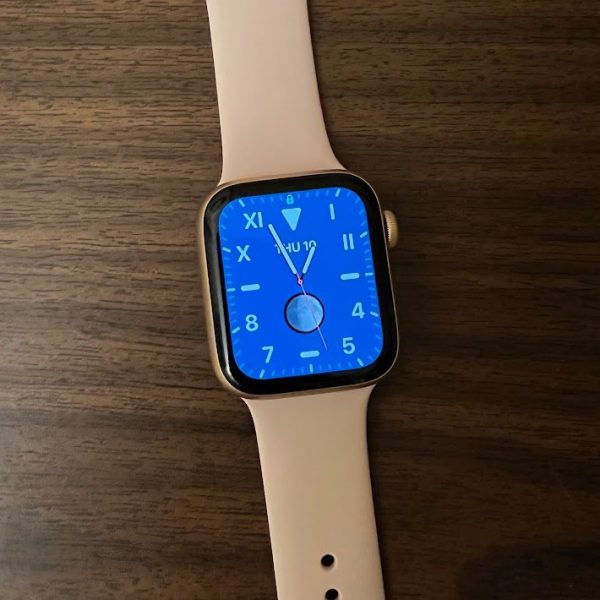 Brand New Rose Gold Apple Watch Series 5 44mm
