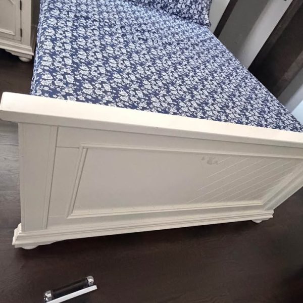 Bob’sFurniture BedroomSet-Full size Wooden Bed with End table and Wooden Chest.Bob-o-pedic mattress