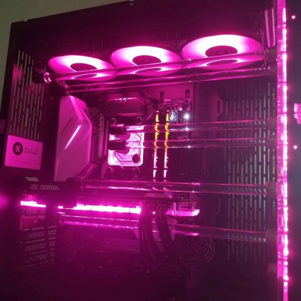 Ek Fluid Gaming PC