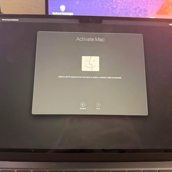 2022 Macbook air 13.8 inch 256gb 8gb ram