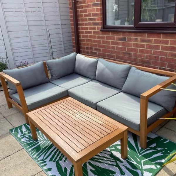 Garden corner sofa, coffee table & furniture cover