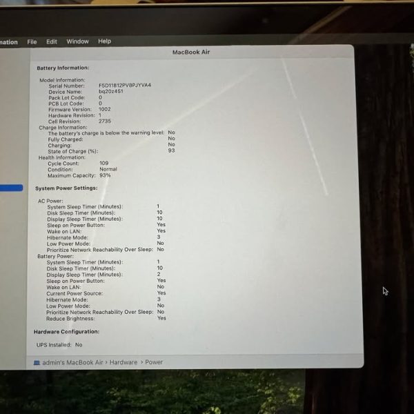 Apple MacBook Air 13" - Excellent Condition