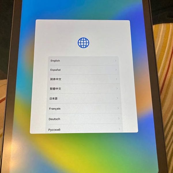 Apple iPad Air 5th Generation 64 GB in Space Gray P59F-QX